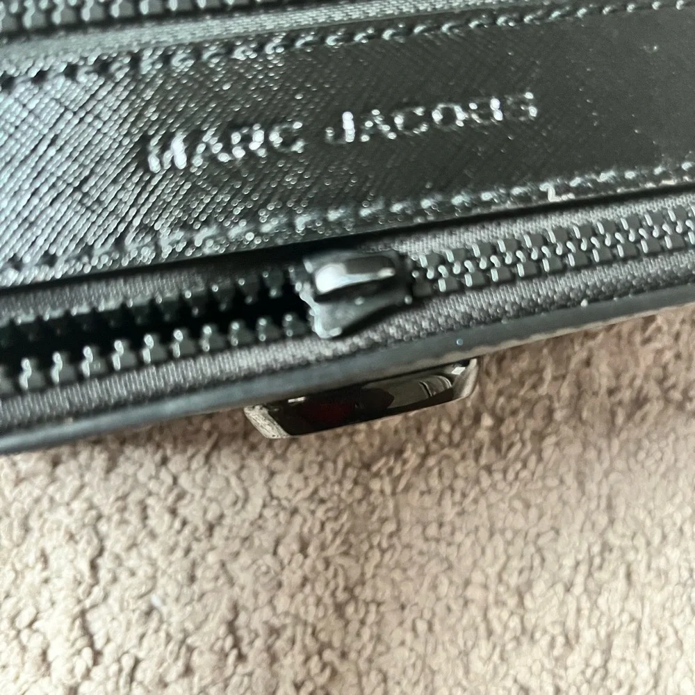 Marc Jacobs Black Crossbody - Picture 10 of 15